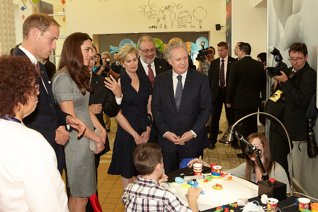 Kate and William looking at a Toonloop kiosk at the CHU Ste-Justine